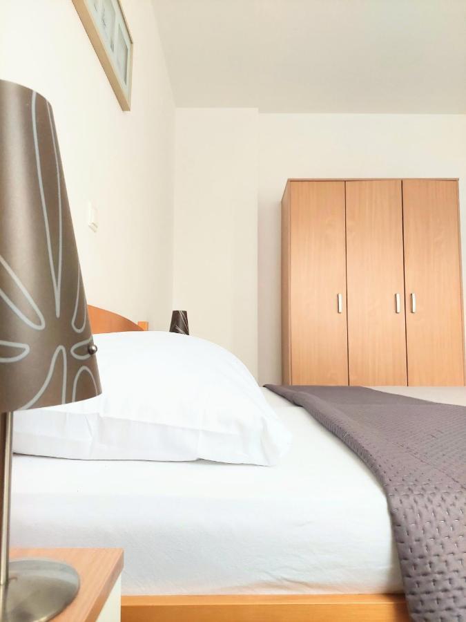 Apartments Dia 泽斯特拉格 外观 照片