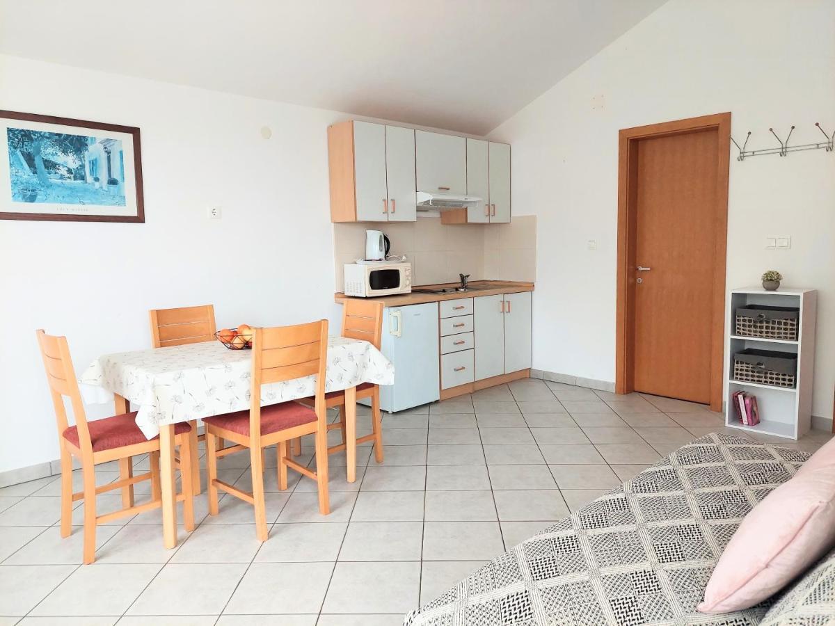 Apartments Dia 泽斯特拉格 外观 照片