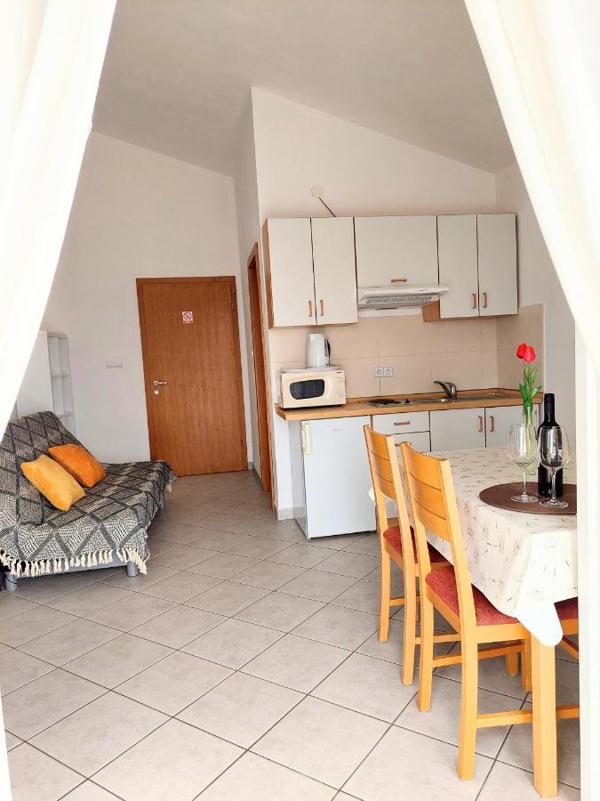Apartments Dia 泽斯特拉格 外观 照片